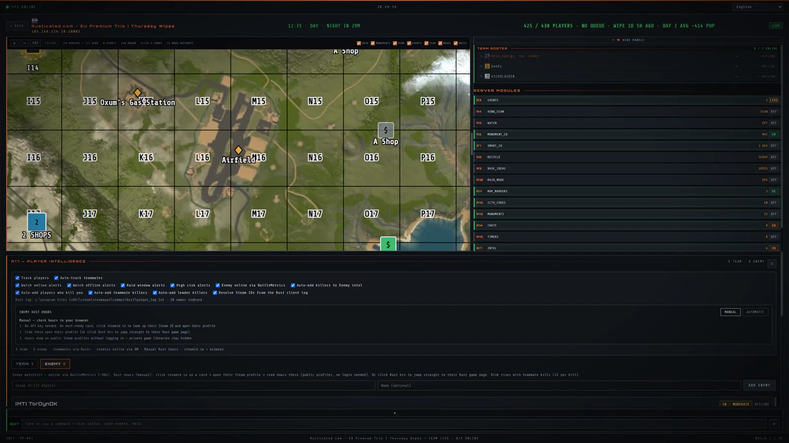 The R17 player intelligence panel in RustPocket, tracking teammates and enemies with online and offline alerts, raid-window warnings and Steam hours, auto-adding whoever kills you.